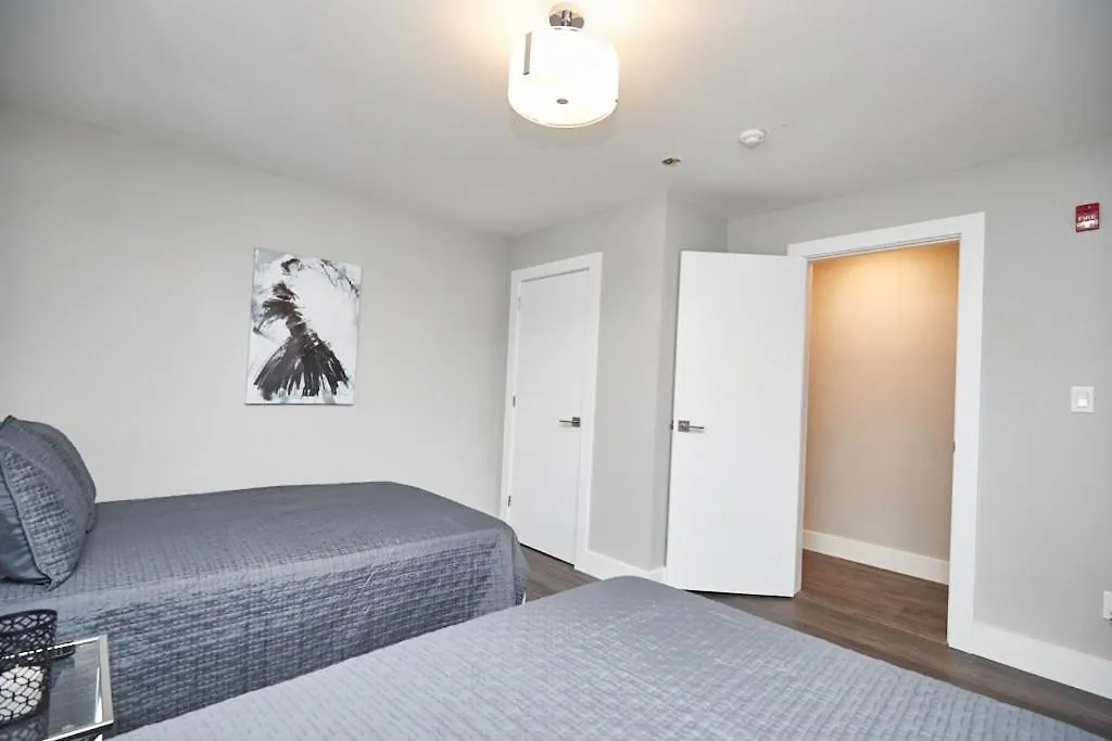 Clifton Hill Hideaway 4B - Two Bedroom Condo Niagara Falls Apartment